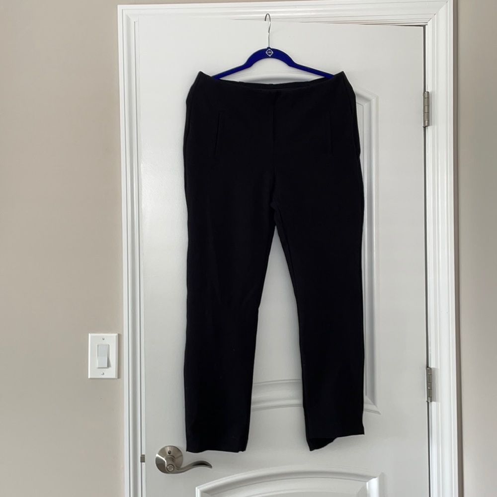Chico’s black pull on pants Slightly worn